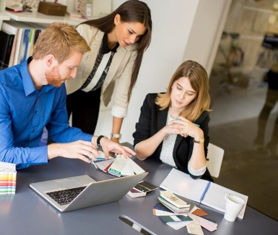 Read more about the article Features & Use Cases Must-Have CRM Features for Salons in 2025 